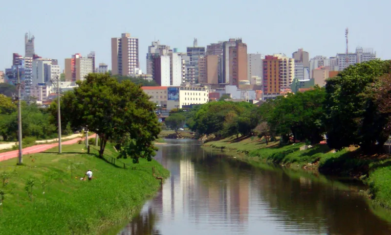 Vista de Sorocaba SP, atendida por CPFL Paulista e CPFL Piratininga, regiao com sistemas de energia solar fotovoltaica em 2026